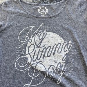 Life is good women’s classic fit size M, NWOT,  My Sunny Day